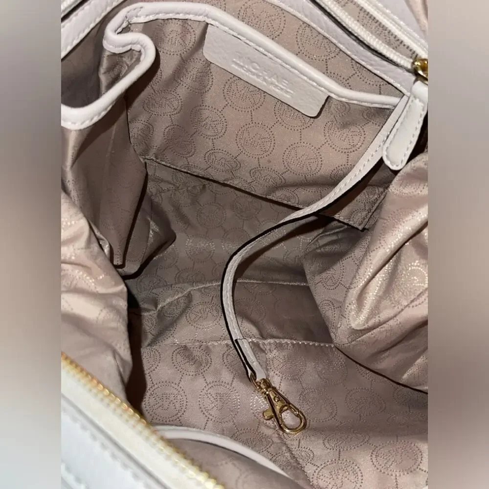 Michael Kors Bedford Legacy Medium Light Cream Convertible Satchel Pristine EUC